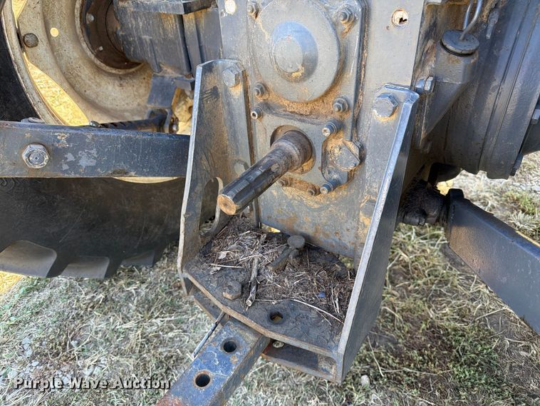 image for item DZ4942 2000 New Holland TN75 tractor