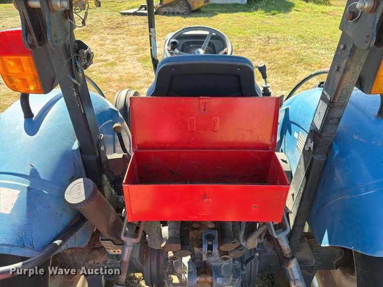 image for item DZ4942 2000 New Holland TN75 tractor