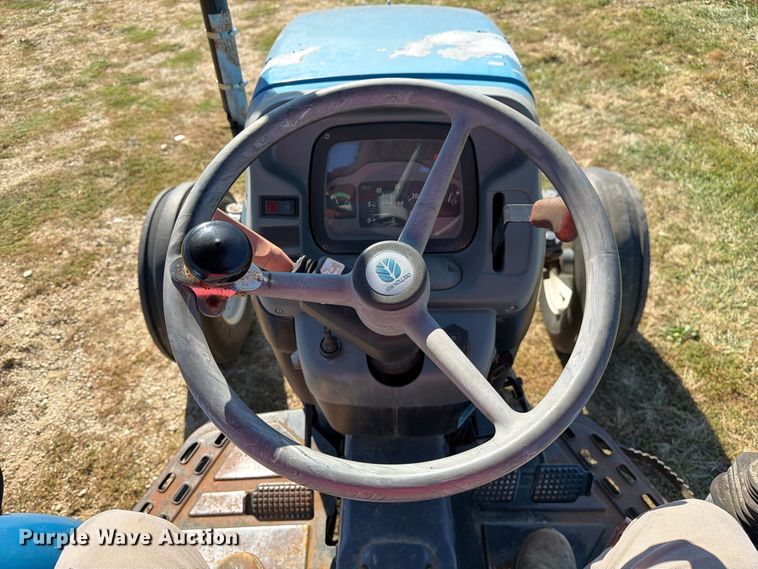 image for item DZ4942 2000 New Holland TN75 tractor