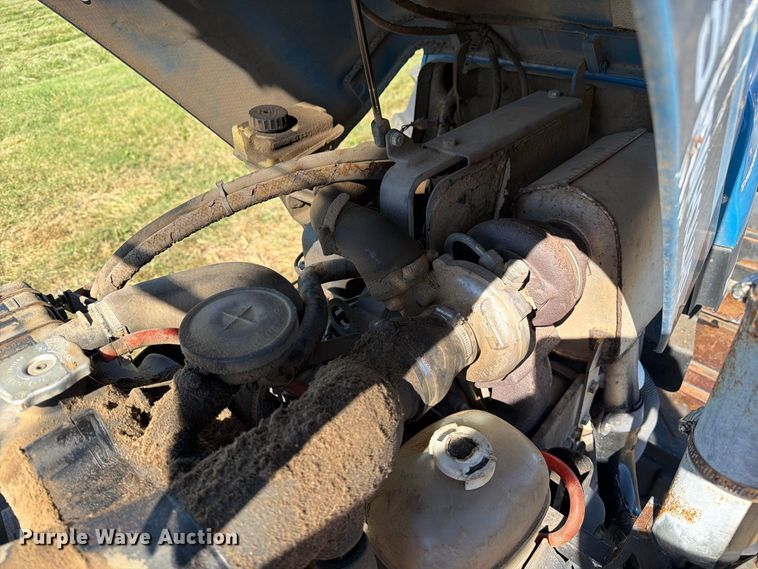 image for item DZ4942 2000 New Holland TN75 tractor