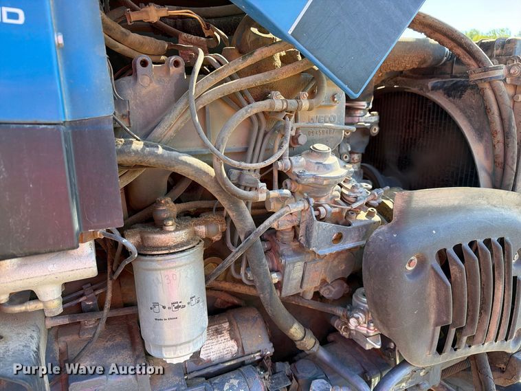 image for item DZ4942 2000 New Holland TN75 tractor