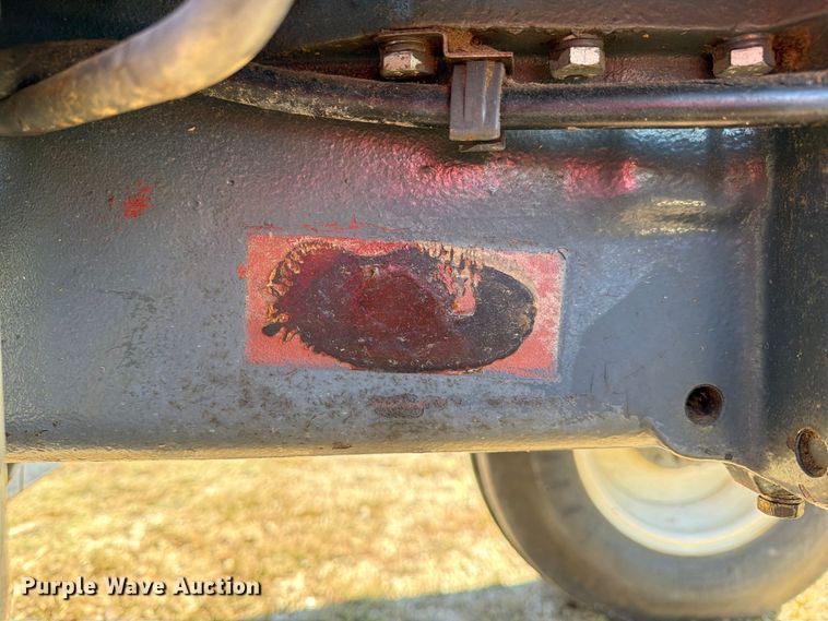 image for item DZ4942 2000 New Holland TN75 tractor