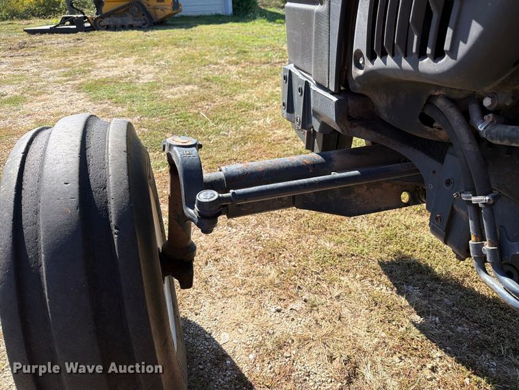 image for item DZ4942 2000 New Holland TN75 tractor