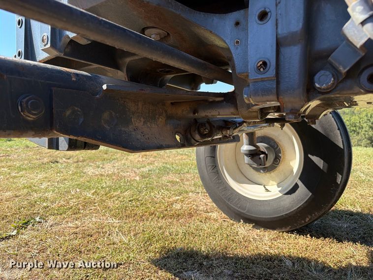 image for item DZ4942 2000 New Holland TN75 tractor
