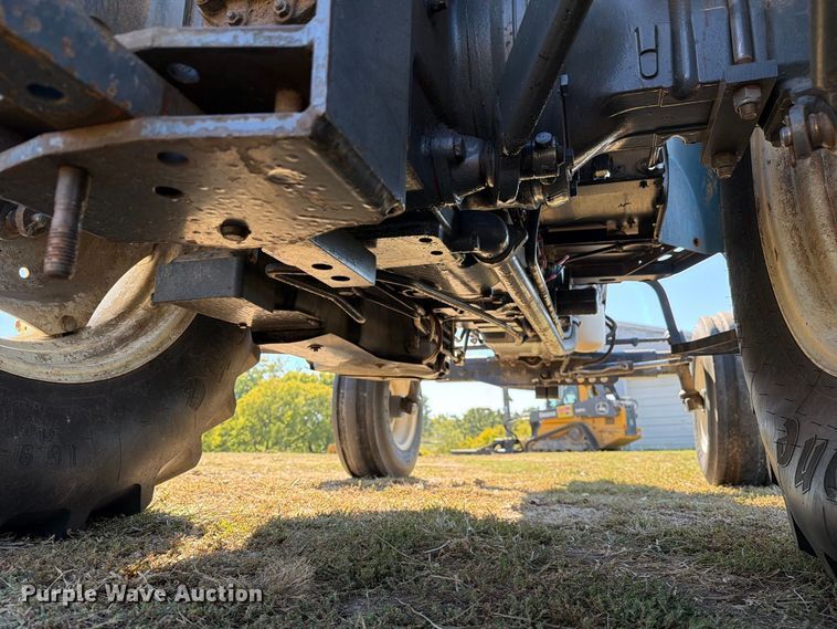image for item DZ4942 2000 New Holland TN75 tractor