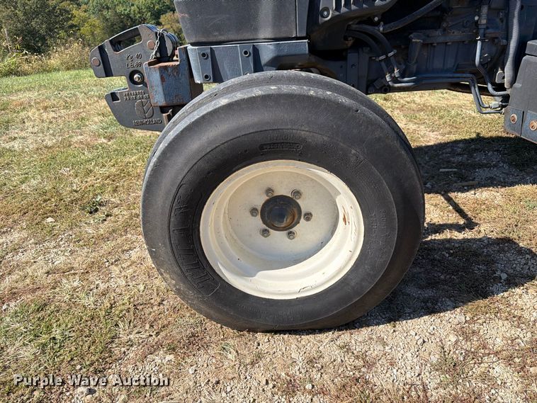 image for item DZ4942 2000 New Holland TN75 tractor