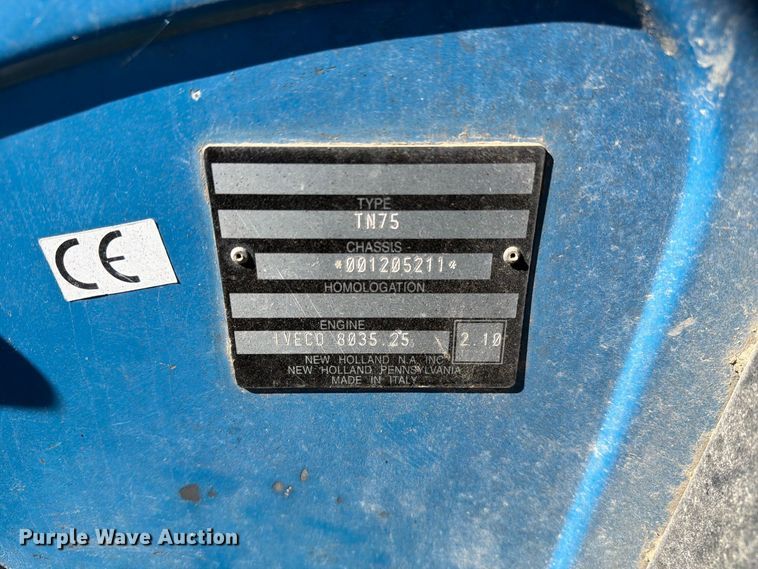 image for item DZ4942 2000 New Holland TN75 tractor