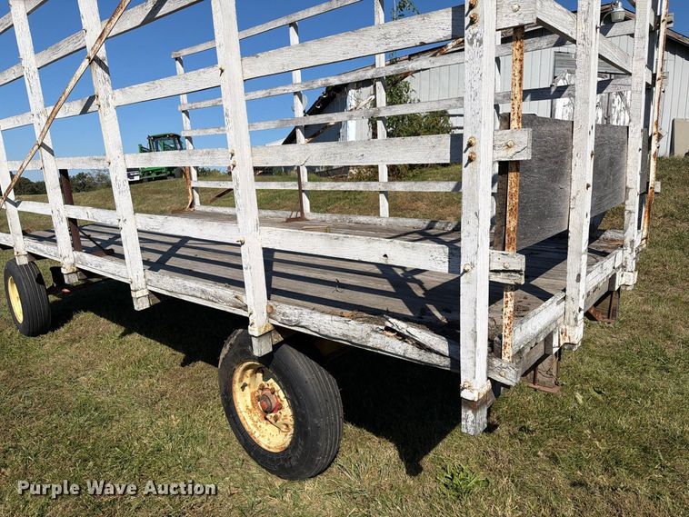 image for item DZ4943 Hay wagon