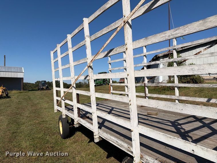 image for item DZ4943 Hay wagon