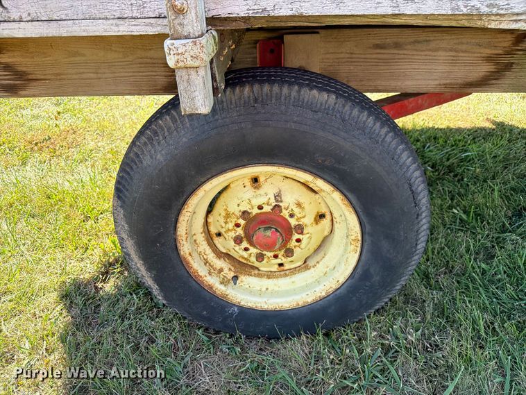 image for item DZ4943 Hay wagon