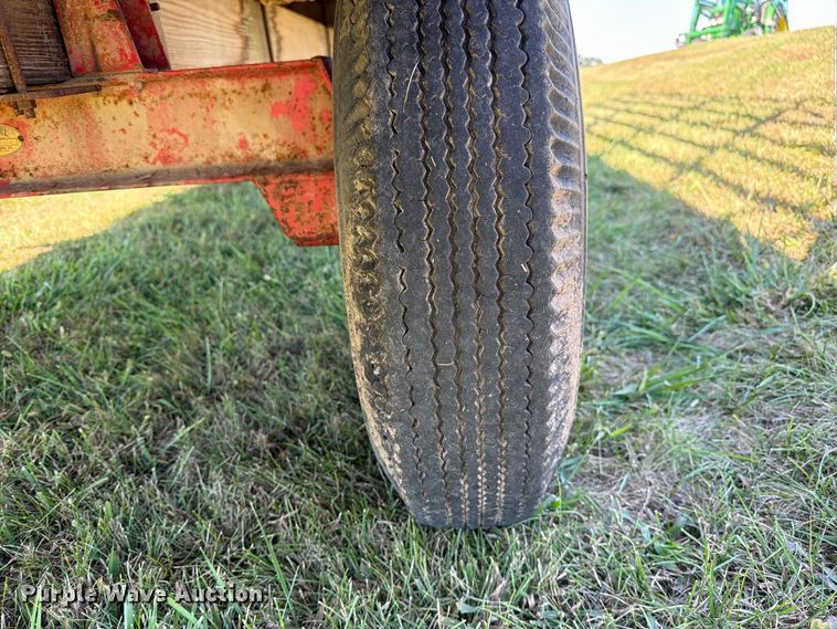 image for item DZ4943 Hay wagon