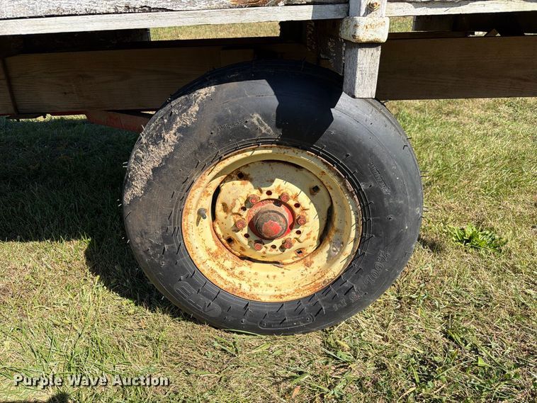 image for item DZ4943 Hay wagon