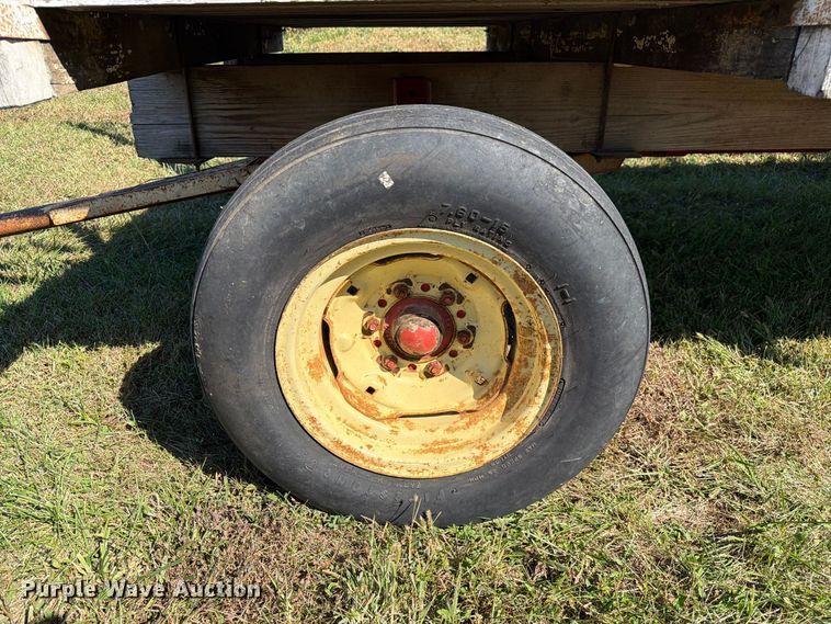 image for item DZ4943 Hay wagon