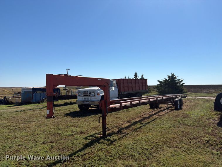 image for item EI7791 Hay bale trailer