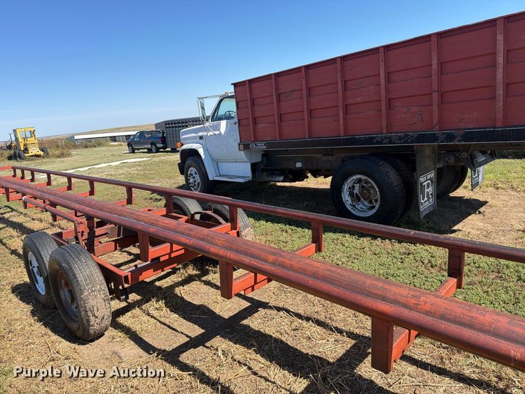 image for item EI7791 Hay bale trailer