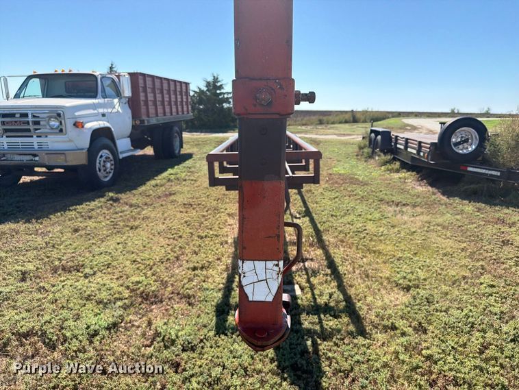 image for item EI7791 Hay bale trailer