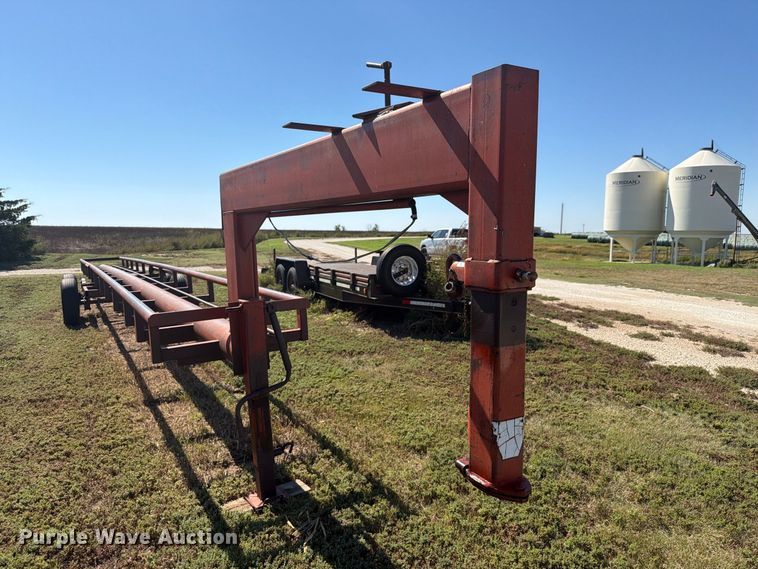 image for item EI7791 Hay bale trailer
