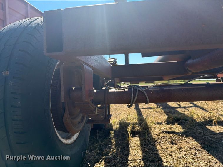 image for item EI7791 Hay bale trailer