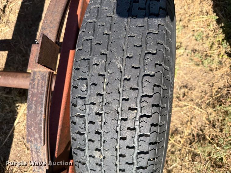 image for item EI7791 Hay bale trailer