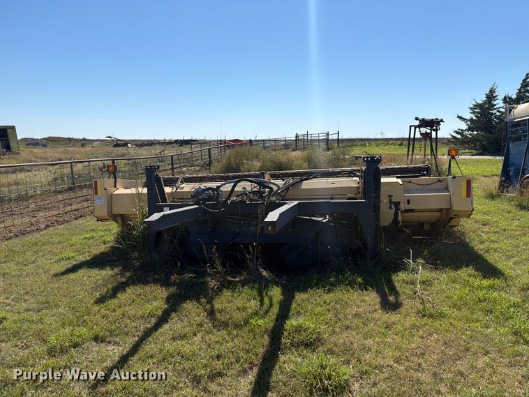 image for item EI7793 New Holland Haybine 2300 windrower