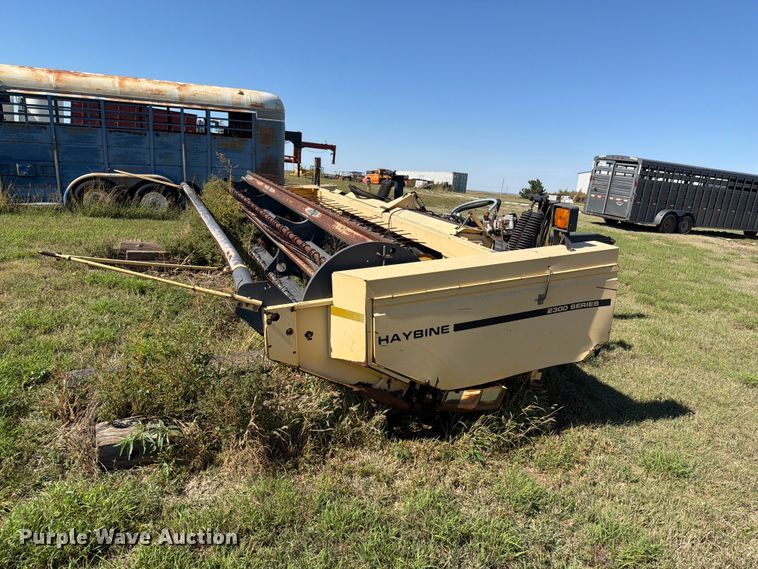 image for item EI7793 New Holland Haybine 2300 windrower