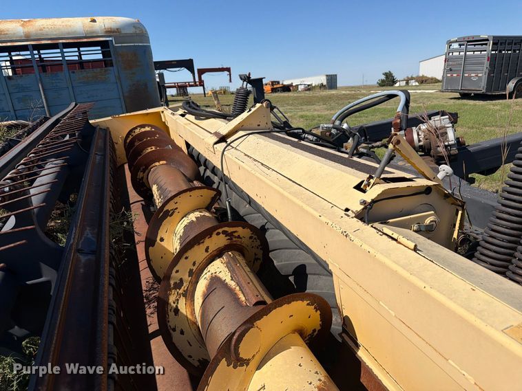 image for item EI7793 New Holland Haybine 2300 windrower