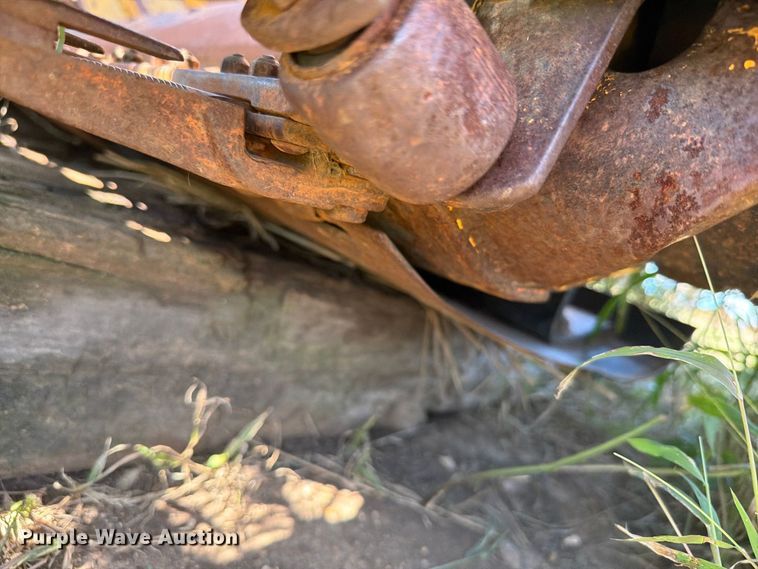 image for item EI7793 New Holland Haybine 2300 windrower