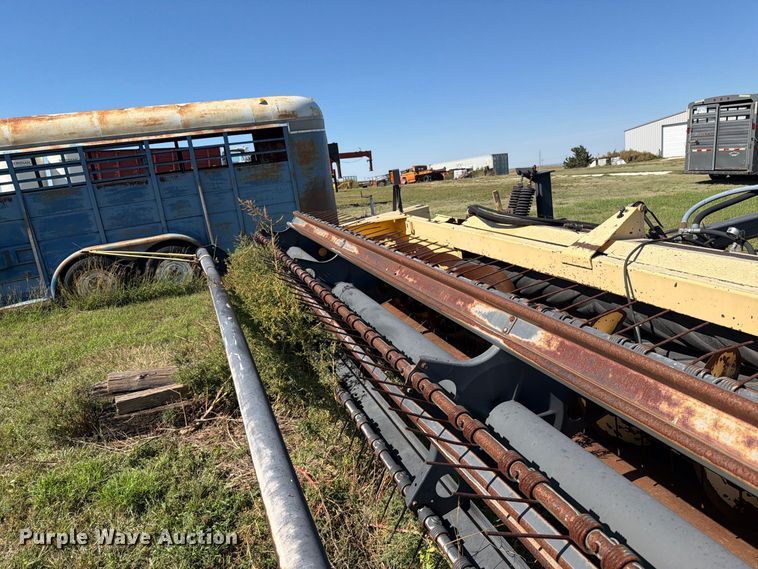 image for item EI7793 New Holland Haybine 2300 windrower