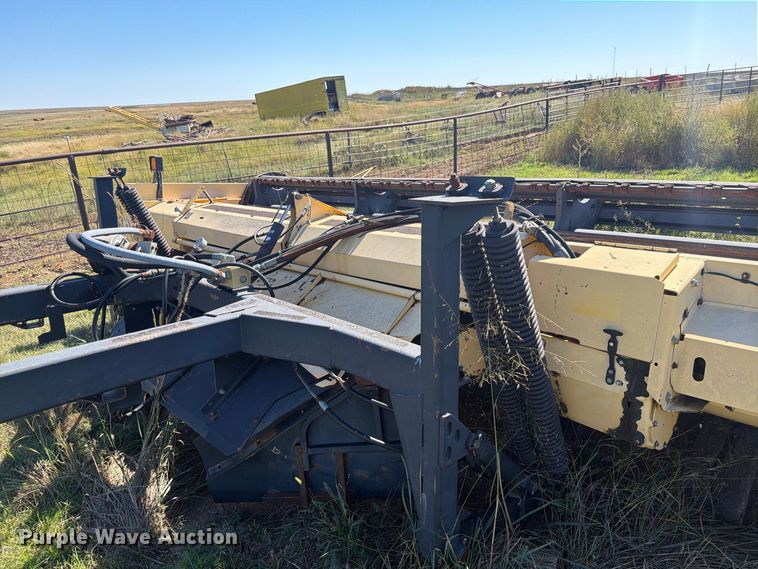 image for item EI7793 New Holland Haybine 2300 windrower