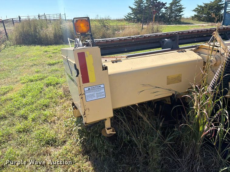 image for item EI7793 New Holland Haybine 2300 windrower