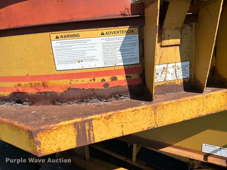 image for item EI7795 Haybuster H-1100 bale processor