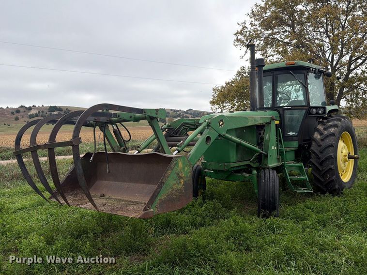 image for item EI7798 1985 John Deere 4450 tractor