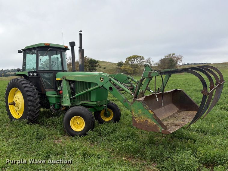 image for item EI7798 1985 John Deere 4450 tractor