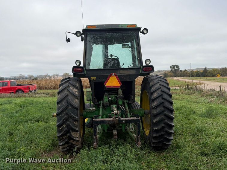 image for item EI7798 1985 John Deere 4450 tractor