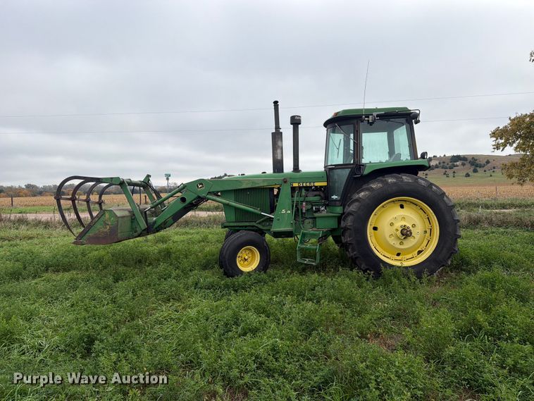 image for item EI7798 1985 John Deere 4450 tractor