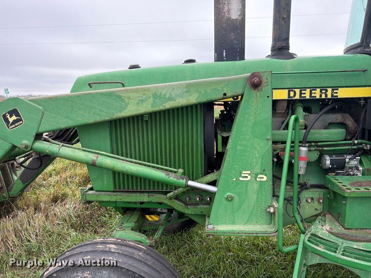 image for item EI7798 1985 John Deere 4450 tractor