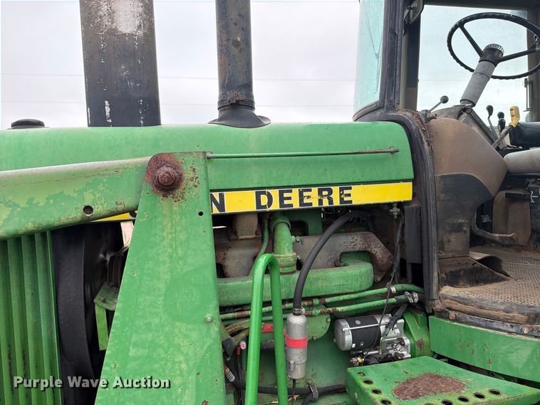 image for item EI7798 1985 John Deere 4450 tractor