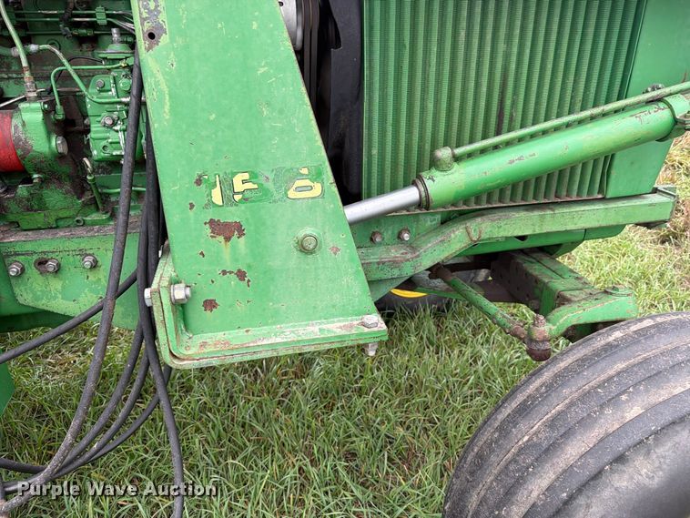 image for item EI7798 1985 John Deere 4450 tractor
