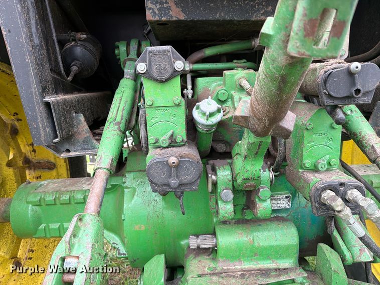 image for item EI7798 1985 John Deere 4450 tractor