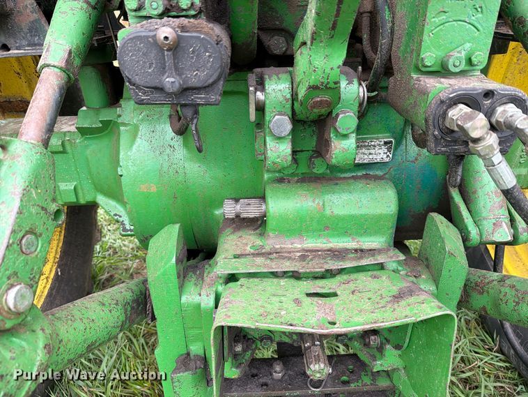 image for item EI7798 1985 John Deere 4450 tractor