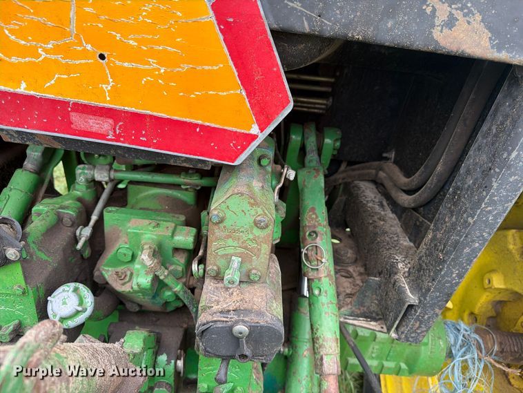 image for item EI7798 1985 John Deere 4450 tractor