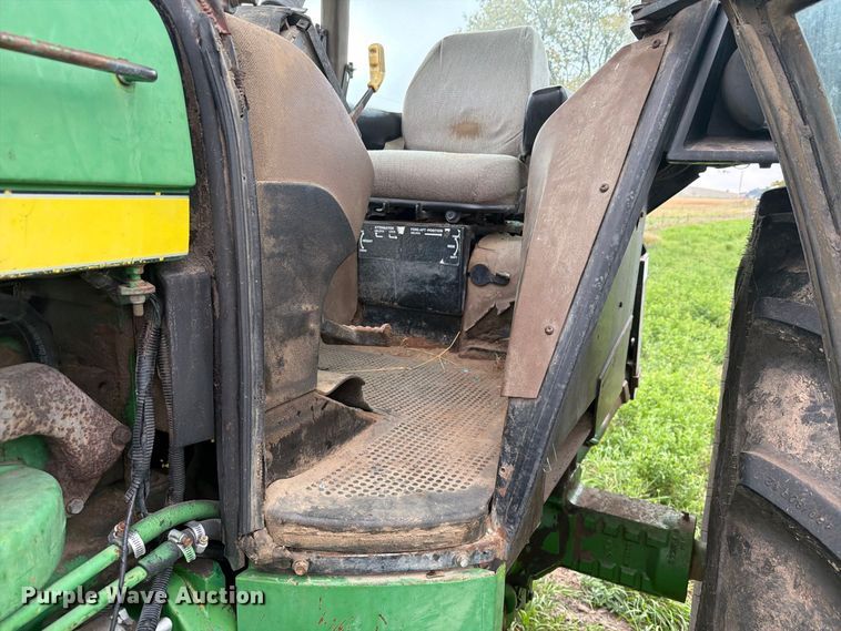 image for item EI7798 1985 John Deere 4450 tractor