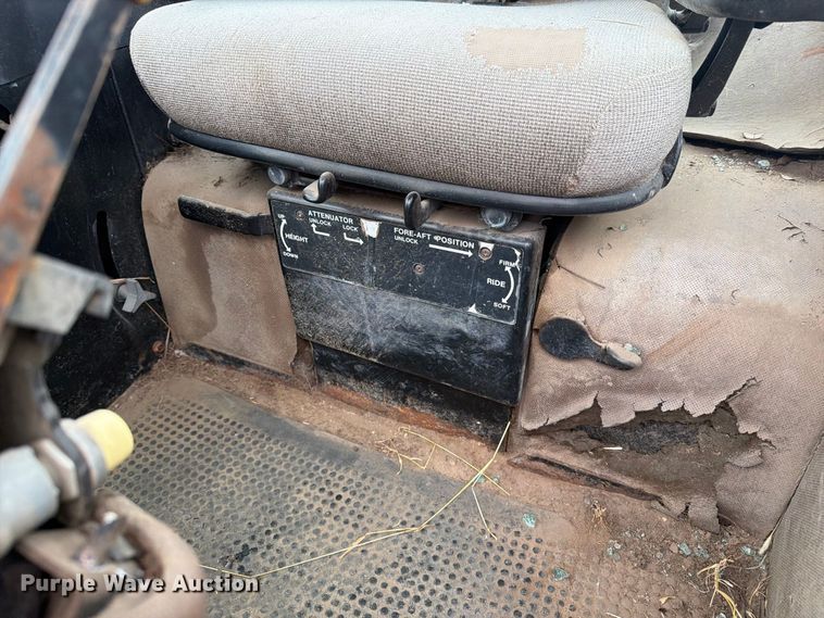 image for item EI7798 1985 John Deere 4450 tractor