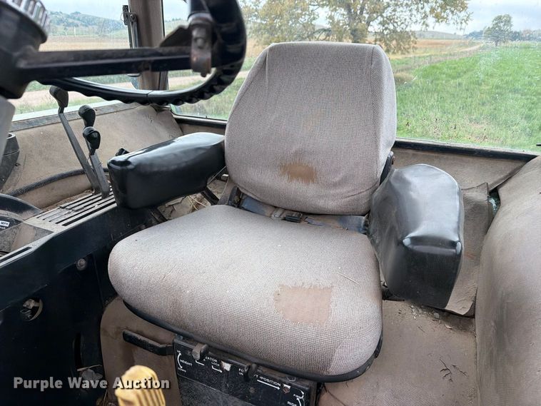 image for item EI7798 1985 John Deere 4450 tractor