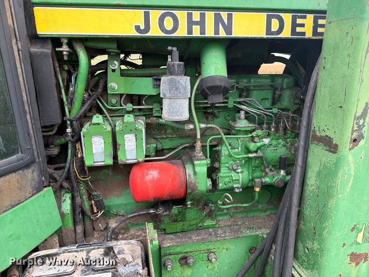 image for item EI7798 1985 John Deere 4450 tractor