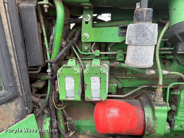 image for item EI7798 1985 John Deere 4450 tractor