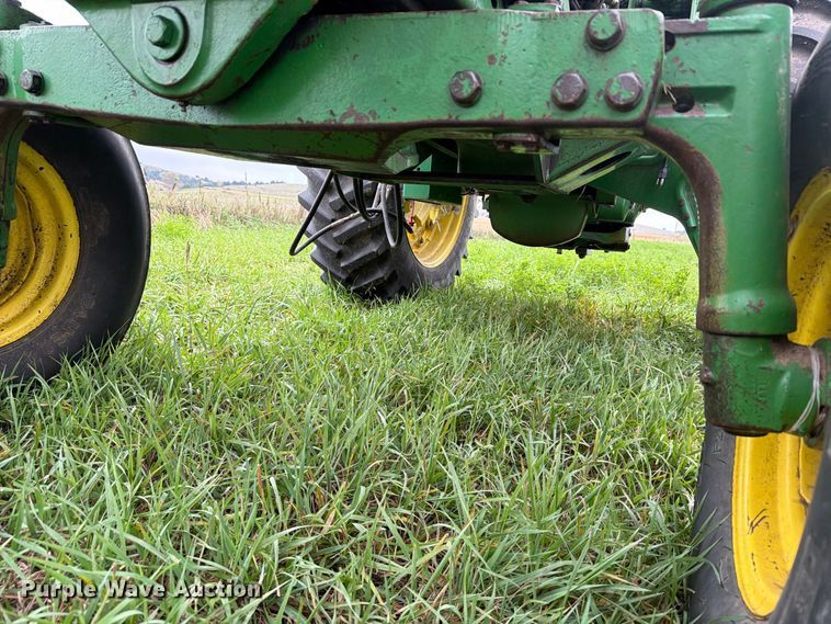 image for item EI7798 1985 John Deere 4450 tractor