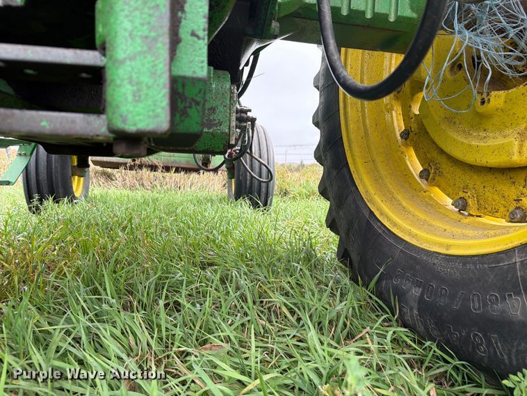 image for item EI7798 1985 John Deere 4450 tractor
