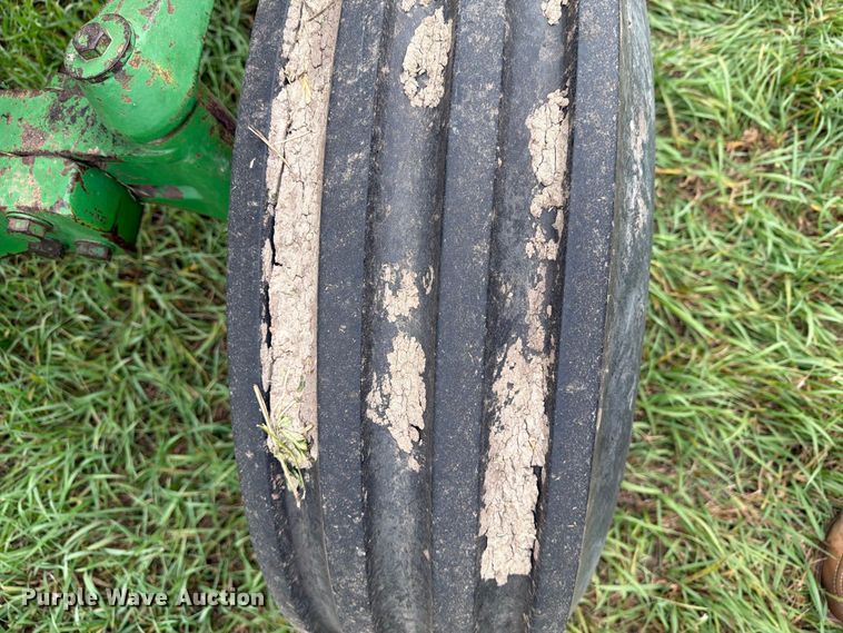 image for item EI7798 1985 John Deere 4450 tractor