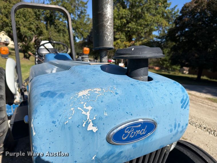 image for item EL0995 1993 Ford 3930 tractor